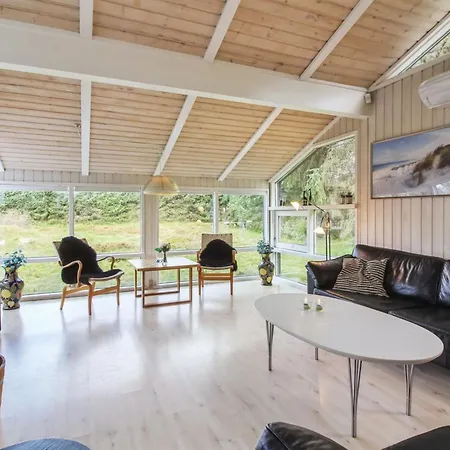 Immi - 1-5km From The Sea By Interhome
